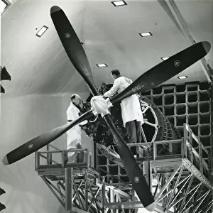 Curtiss-Wright 16ft 8ins, four-blade, hollow steel propeller