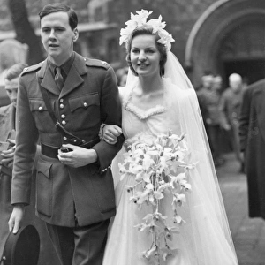 Deborah Mitford marries Andrew Cavendish