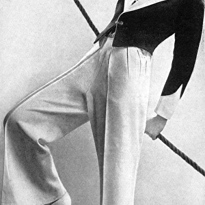 Deck or beach suit for holidays or cruises, 1932