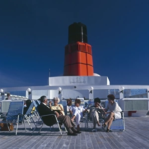 Deck of the Qe2