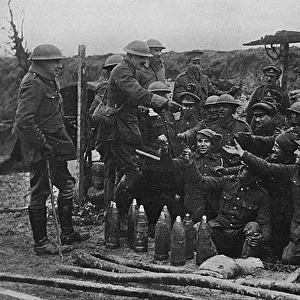 Distribution of cigarettes at the front, WW1