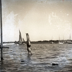 Diving - The River Crouch, Hullbridge, Kent