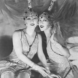 The Dolly Sisters in the Casino de Paris show Paris New York, 1927 Date: 1927