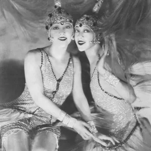 The Dolly Sisters in the Casino de Paris show Paris New York, 1927 Date: 1927