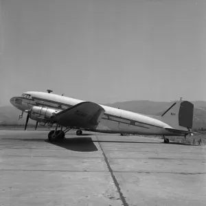 Douglas C-47 N17 Fa + US Embassy Dakar 1961