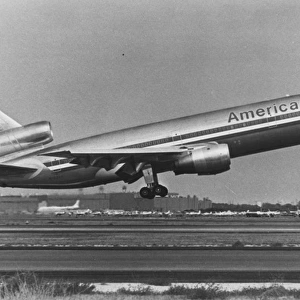 Douglas DC-10 10 1st Flight American