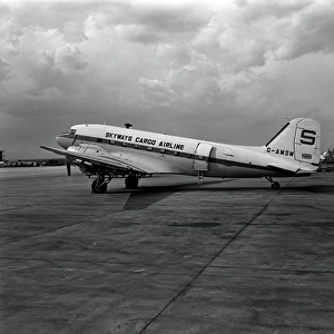 Douglas DC-3 G-AMSM Skyways Air Cargo Gatwick 1978