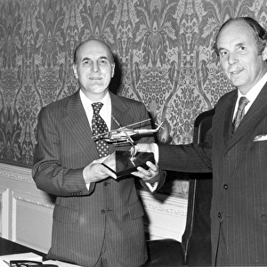 Dr George Steedman Hislop (right) RAeS President 1973-1974