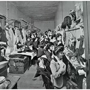 Dressing room at New York Theatre 1905