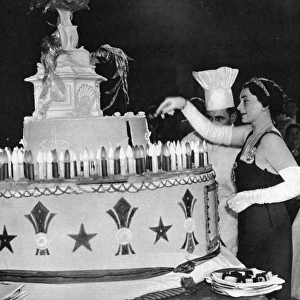 Duchess of Gloucester cuts cake, Queen Charlottes Ball
