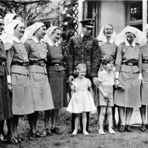 Duke of Kent and his children, 1940