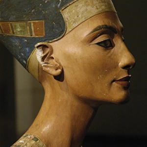 Egyptian art. Nefertiti bust. Limestone and stucco. Neues Mu