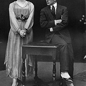 Elizabeth Asquith & Nelson Keys rehearsing a matinee, WW1
