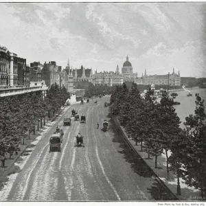 EMBANKMENT Victoria Embankment viewed from Waterloo Bridge Date: 1901