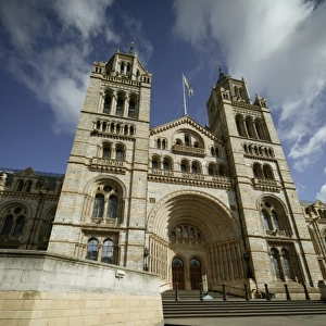 Front entrance to the Natural History Museum, London