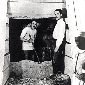 The excavation of Tutankhamun