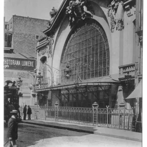 The exterior of the Casino de Paris in Paris, 1920s