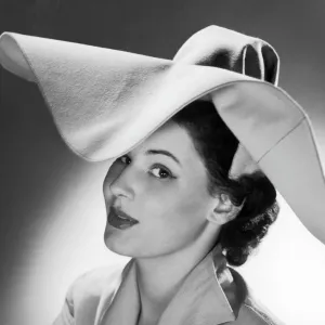 Fashionable 1950S Hat