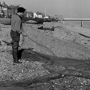 Fishermen shake their nets, Deal, Kent