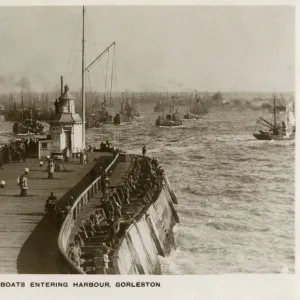 Fishing boats entering the harbour at Gorleston