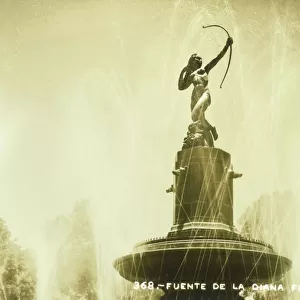 Fountain and statue of Diana - Mexico City