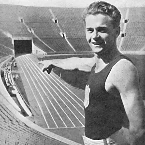 Frank Wykoff at the 1932 Los Angeles Olympic stadium