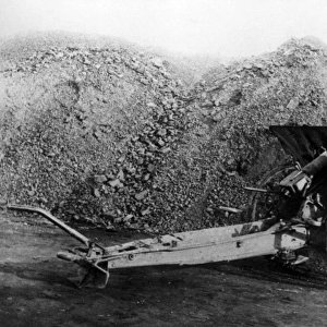 German 77mm field gun on howitzer carriage, WW1