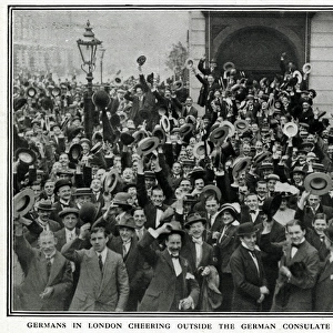 Germans outside German Consulate General, WW1