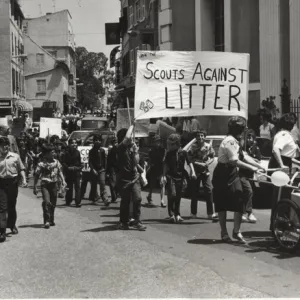 Gibraltar cub scouts in anti-litter campaign