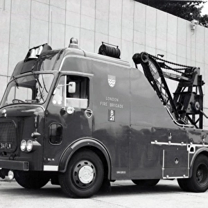 GLC-LFB - Breakdown Lorry at Croydon HQ
