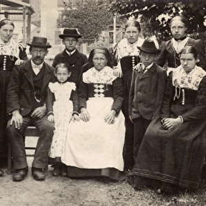 The Glums - a rather dour-faced German Extended Family