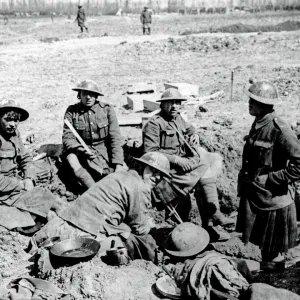 Gordon Highlanders resting in shell hole, WW1