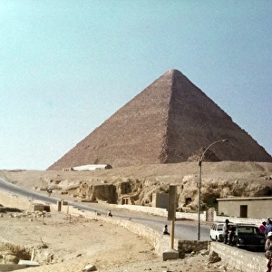 Great Pyramid of Giza in the distance