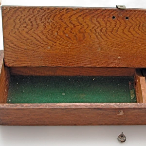 Great War oak games box with handmade cribbage lid