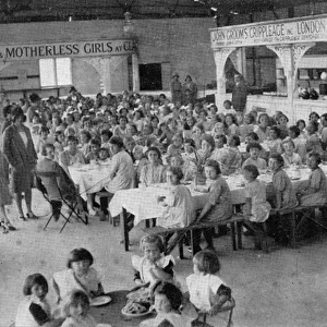Grooms Orphanage, Clacton - Dining hall