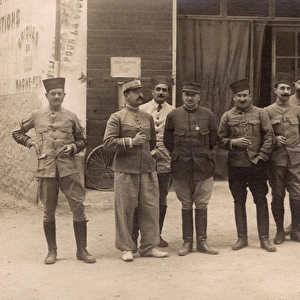 Group photo, Turkish soldiers in street, WW1