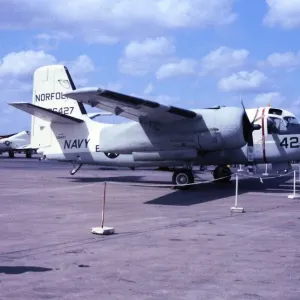 Grumman US-2B Tracker 136427