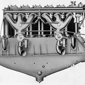 Hall-Scott L-6 213hp 6-cylinder inline engine - Port side