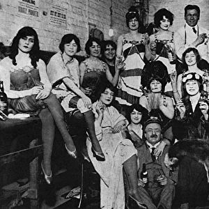 Harry Tate with ladies of the Hippodrome, New Year, 1915