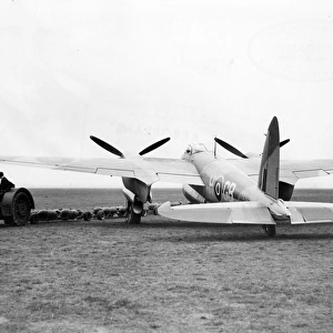 de Havilland Mosquito BIV DZ379 being bombed up
