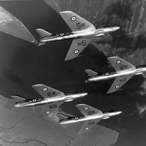 Four Hawker Hunter 4s perform aerobatics