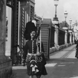 Highland Guard on duty at Buckingham Palace