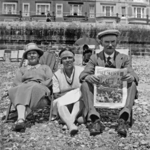 Holidaymakers on the Beach at Hastings Print, June 1927 Holidaymakers on the Beach at Hastings Print, June 1927