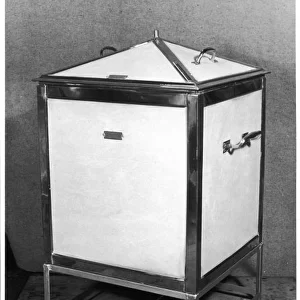 ICE BOX 1930S