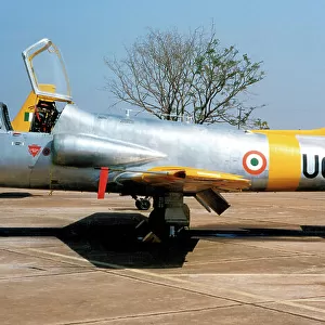 Indian air Force - HAL HJT-16F Kiran U697 (msn HAL/JT/WC/33) Date: circa 2000