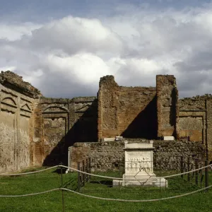 Italy. Pompeii. Temple of Vespasian (69-79 CE). Altar with a