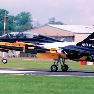 KAI T-50B Golden Eagle 10-0055 - 3 - Black Eagles