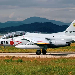 Kawasaki T-4 26-5679