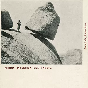 La Piedra Movediza balancing rock, Tandil, Argentina