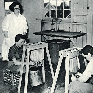 Land girls in training 1939